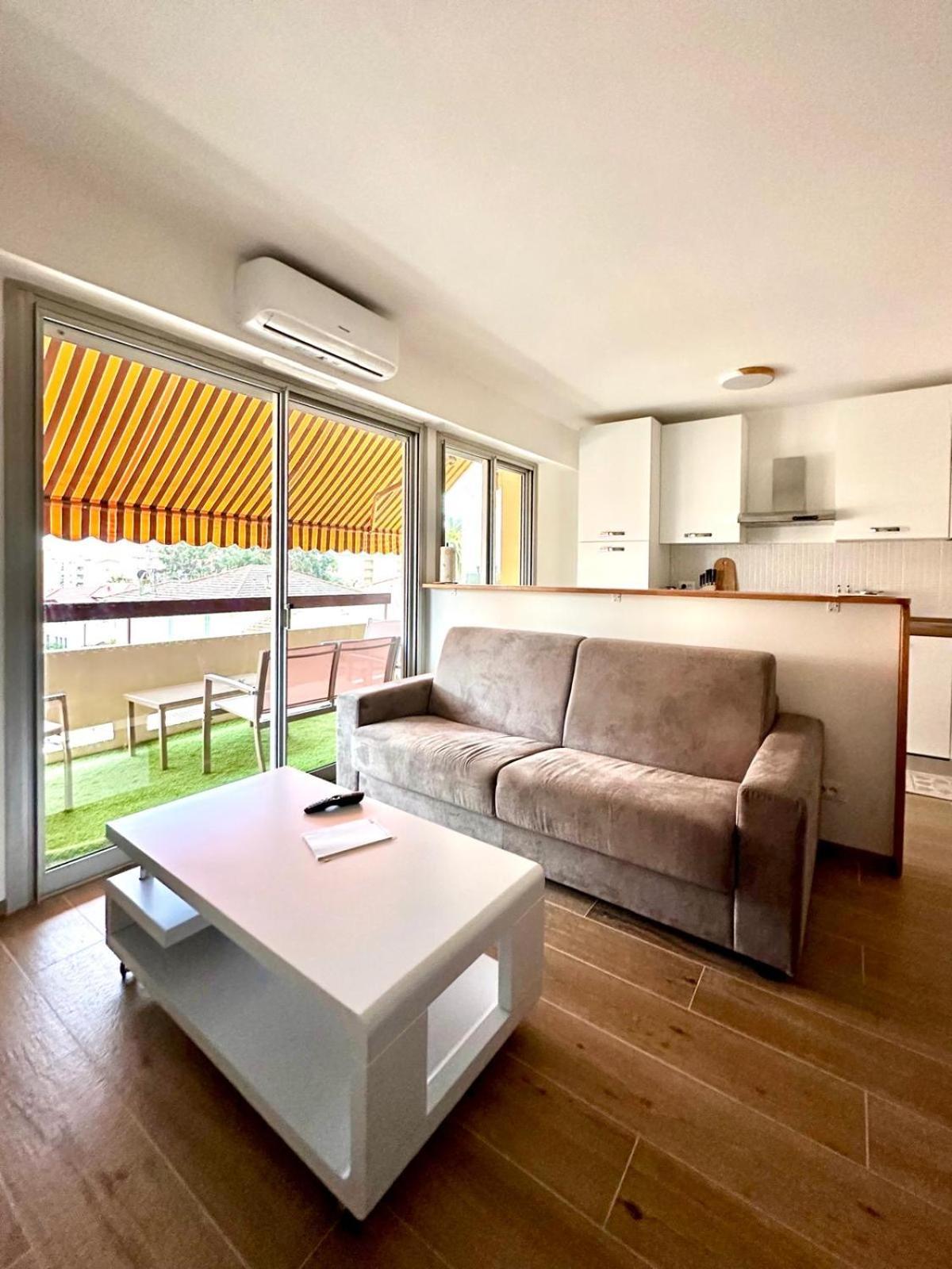 Studio Kialeo Pres De La Plage Avec Parking Rocabruna Exterior foto