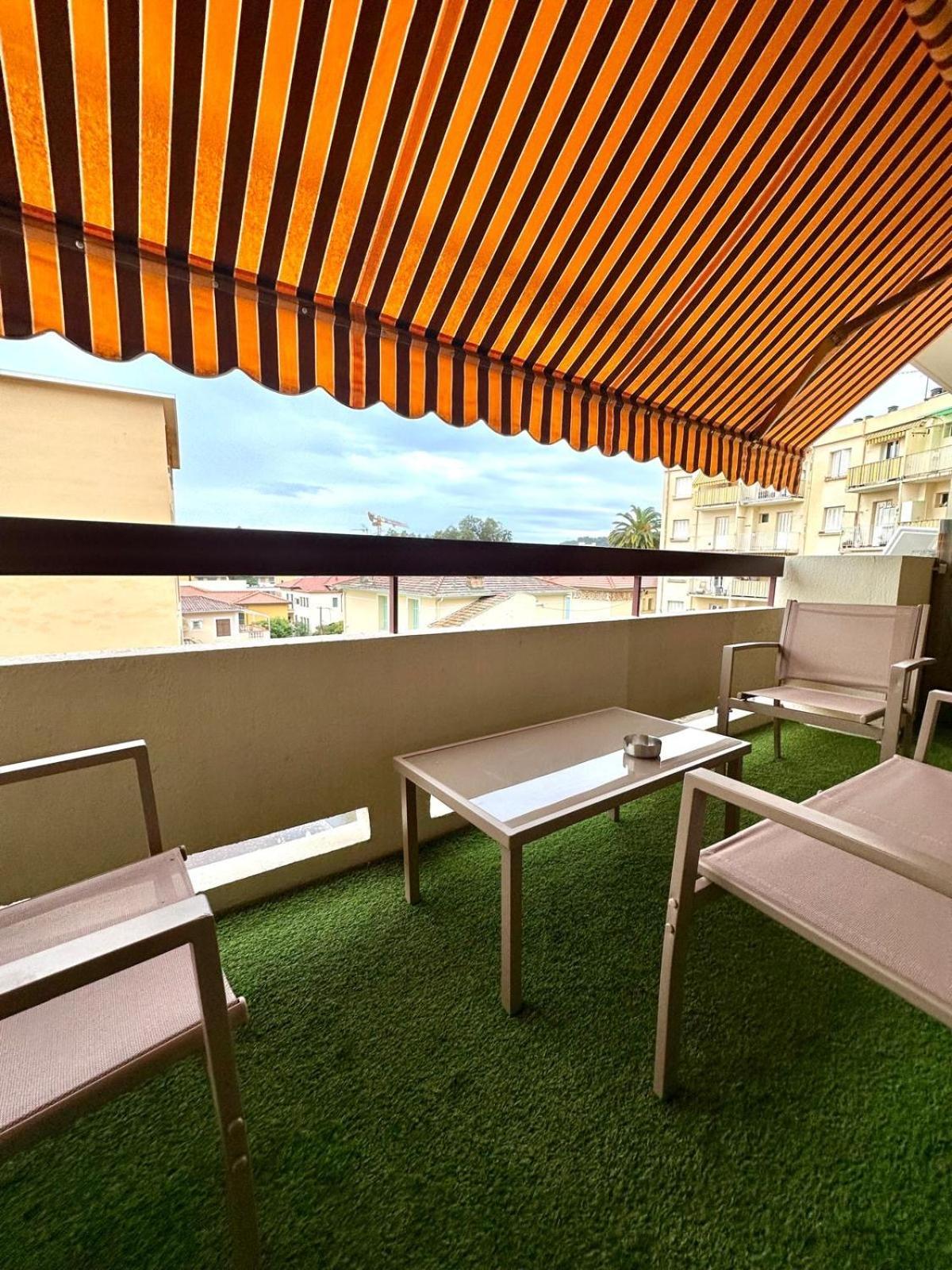 Studio Kialeo Pres De La Plage Avec Parking Rocabruna Exterior foto