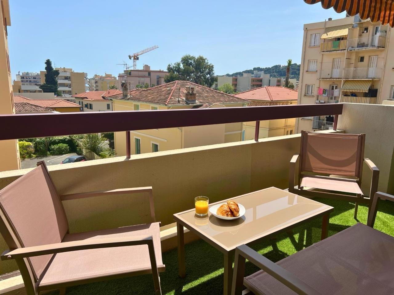 Studio Kialeo Pres De La Plage Avec Parking Rocabruna Exterior foto